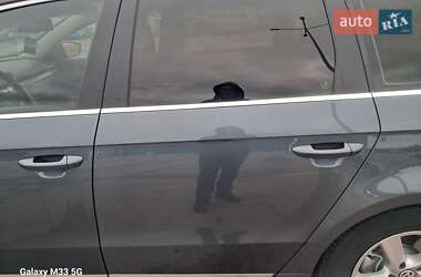 Универсал Volkswagen Passat 2011 в 