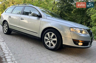 Універсал Volkswagen Passat 2009 в 