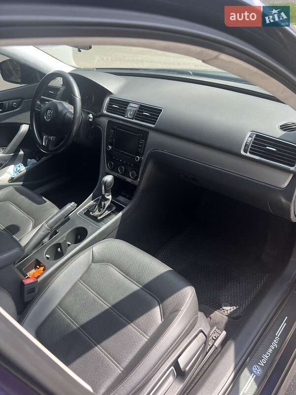 Седан Volkswagen Passat 2015 в Луцке фото 11 Седан Volkswagen Passat 2015 в Луцке