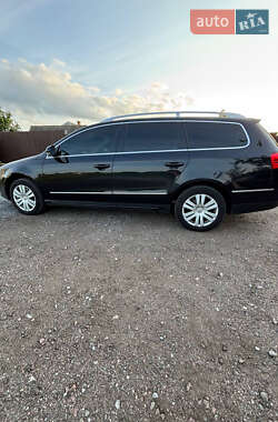 Універсал Volkswagen Passat 2010 в Бердичеві