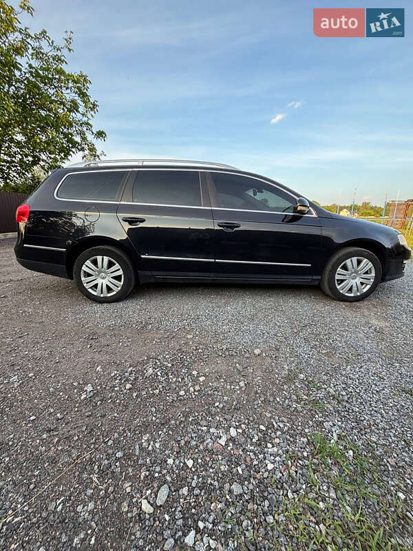 Універсал Volkswagen Passat 2010 в Бердичеві