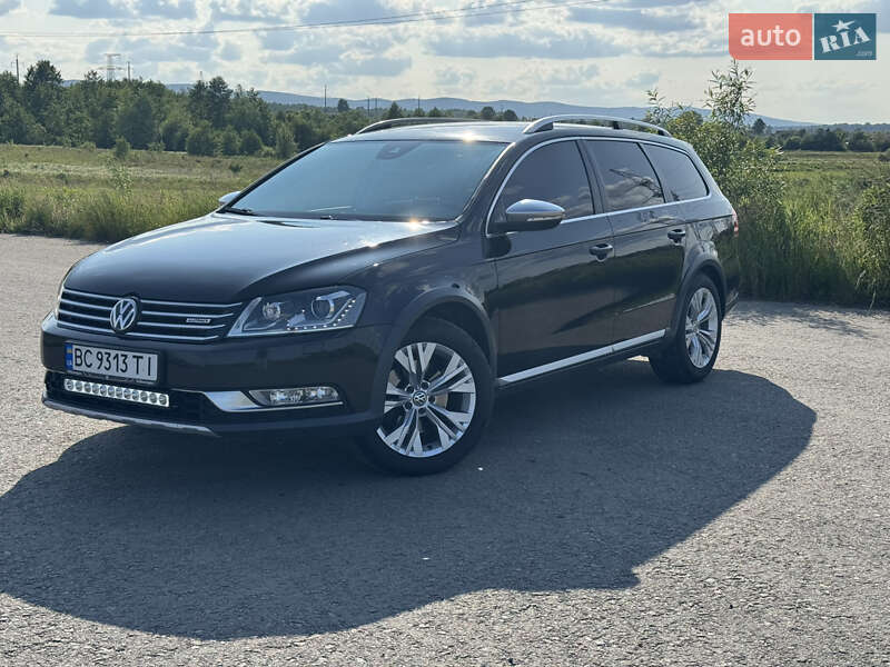 Универсал Volkswagen Passat 2012 в 