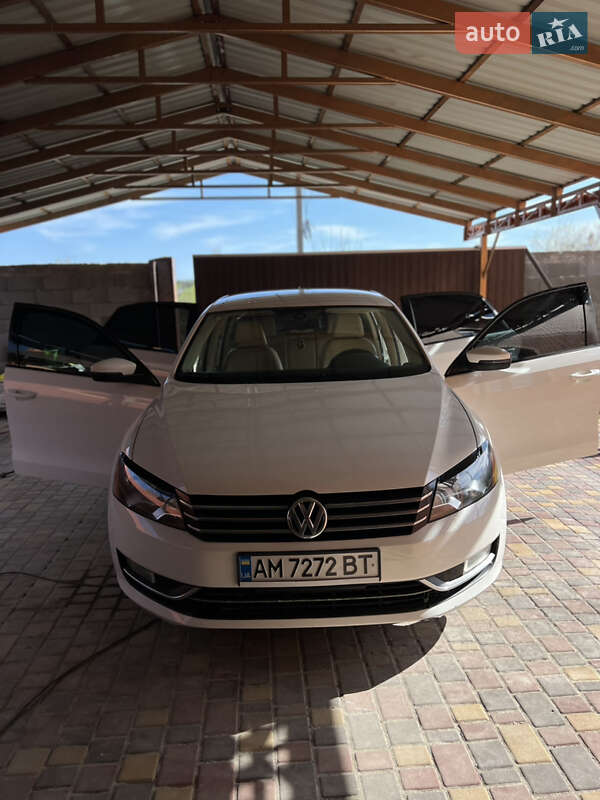 Седан Volkswagen Passat 2012 в Коростышеве