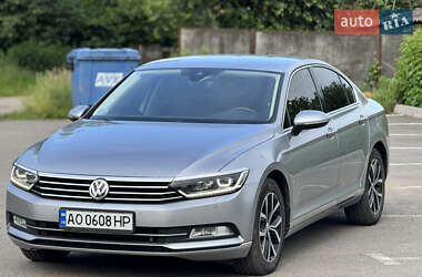 Седан Volkswagen Passat 2018 в 