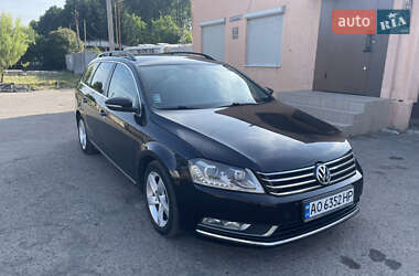 Універсал Volkswagen Passat 2012 в Мукачевому