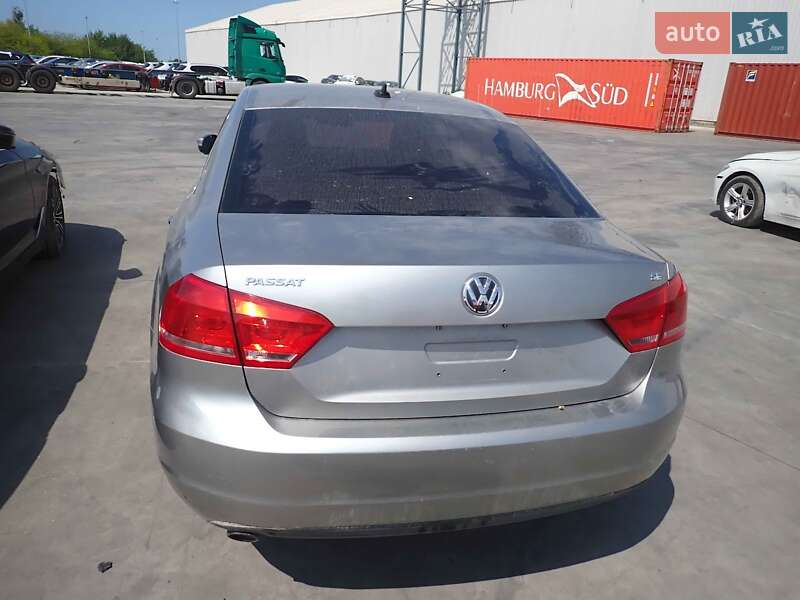 Volkswagen Passat 2012