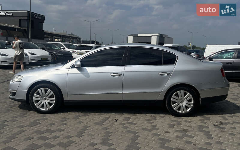 Седан Volkswagen Passat 2005 в Мукачево