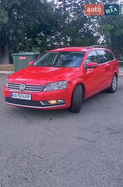 Універсал Volkswagen Passat 2013 в Києві