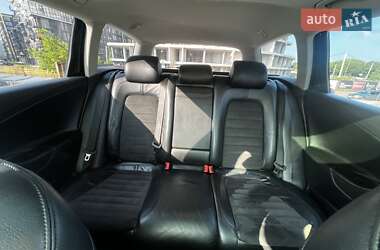 Универсал Volkswagen Passat 2010 в 