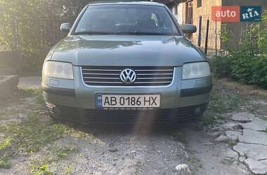 Седан Volkswagen Passat 2002 в Києві