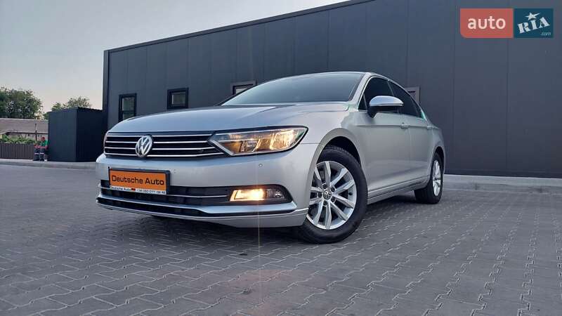 Седан Volkswagen Passat 2016 в Одесі