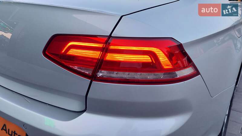 Седан Volkswagen Passat 2016 в Одесі