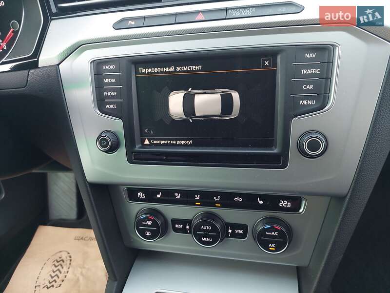 Седан Volkswagen Passat 2016 в Одесі