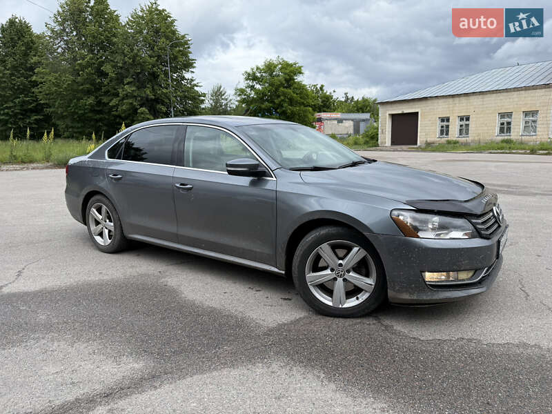 Седан Volkswagen Passat 2012 в 