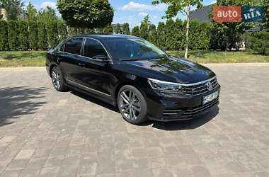 Седан Volkswagen Passat 2016 в 