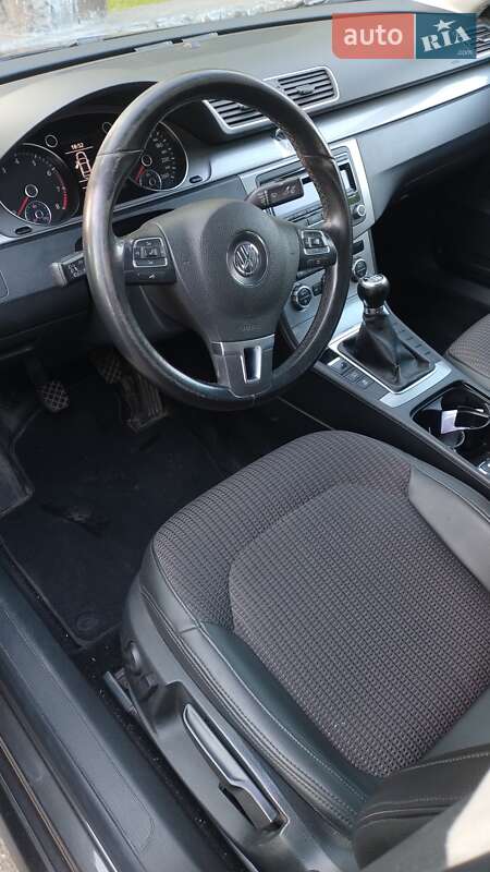 Седан Volkswagen Passat 2011 в Благовещенском