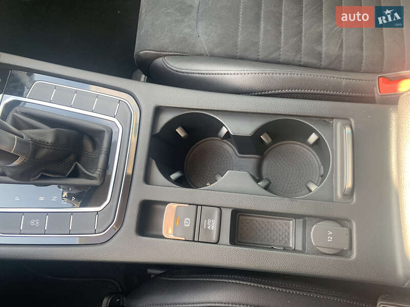 Универсал Volkswagen Passat 2019 в Луцке