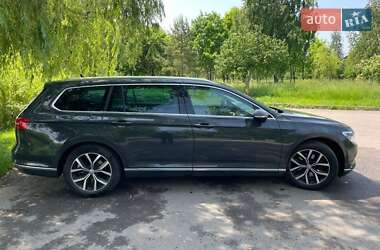 Універсал Volkswagen Passat 2019 в Рівному