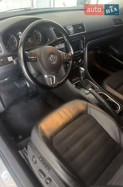 Седан Volkswagen Passat 2014 в 