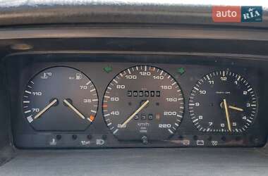 Седан Volkswagen Passat 1992 в 