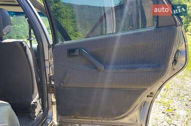 Седан Volkswagen Passat 1992 в 