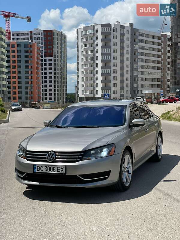 Седан Volkswagen Passat 2013 в Тернополі