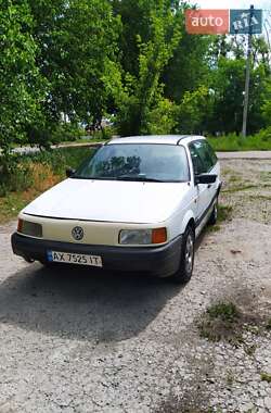 Універсал Volkswagen Passat 1989 в Чугуєві