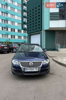 Седан Volkswagen Passat 2005 в Одесі