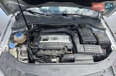 Седан Volkswagen Passat 2010 в 