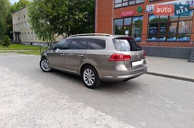Універсал Volkswagen Passat 2013 в 