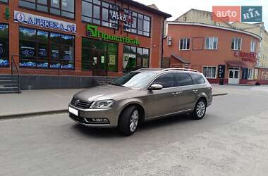 Універсал Volkswagen Passat 2013 в 