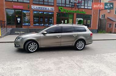 Універсал Volkswagen Passat 2013 в Старокостянтинові