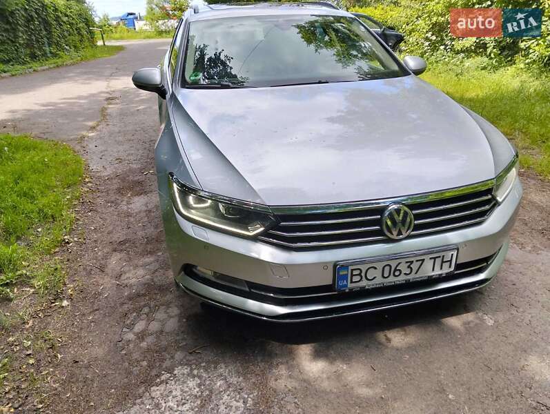 Універсал Volkswagen Passat 2019 в Львові