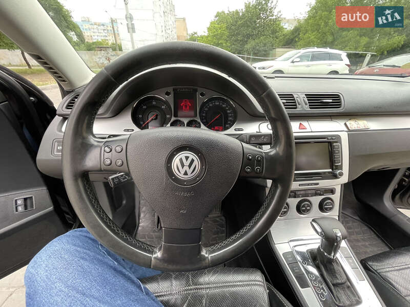 Седан Volkswagen Passat 2008 в Одессе