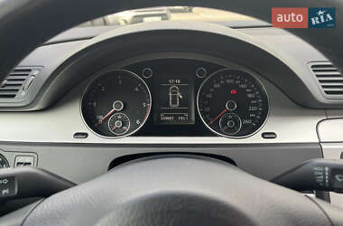 Универсал Volkswagen Passat 2010 в 
