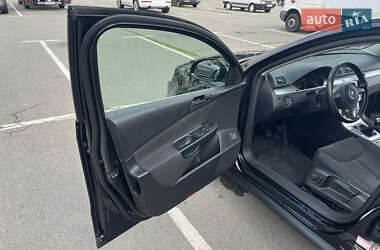 Универсал Volkswagen Passat 2010 в 