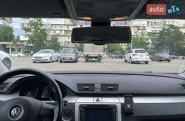 Универсал Volkswagen Passat 2010 в 