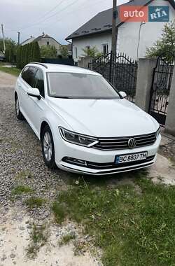 Универсал Volkswagen Passat 2017 в Львове