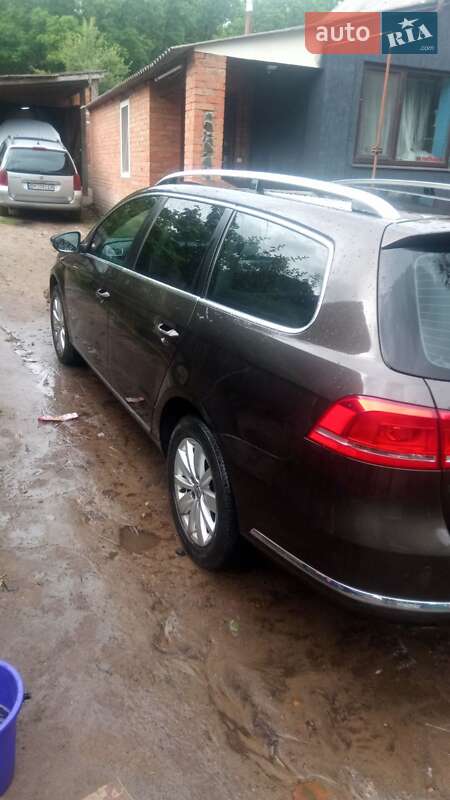 Универсал Volkswagen Passat 2012 в Сумах