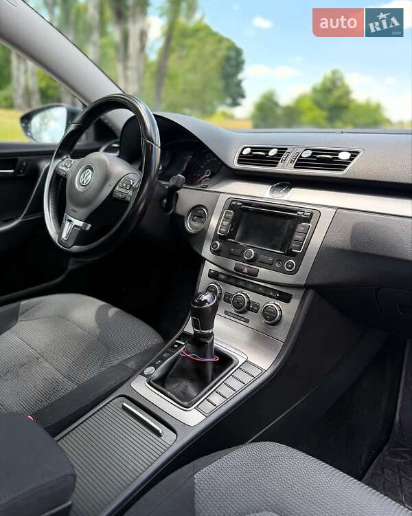 Универсал Volkswagen Passat 2014 в Запорожье