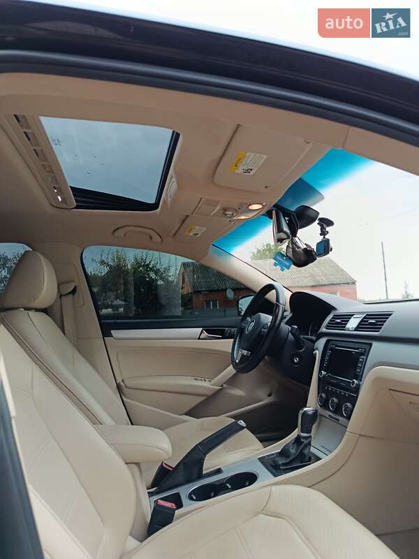 Седан Volkswagen Passat 2013 в Корсунь-Шевченківському