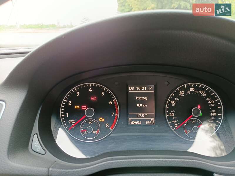 Седан Volkswagen Passat 2013 в Корсунь-Шевченківському