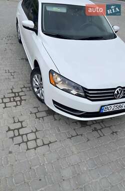 Седан Volkswagen Passat 2013 в Борщеве