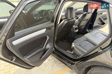 Седан Volkswagen Passat 2012 в 