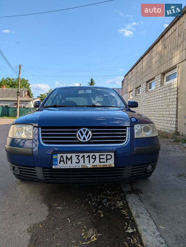 Седан Volkswagen Passat 2002 в Житомире