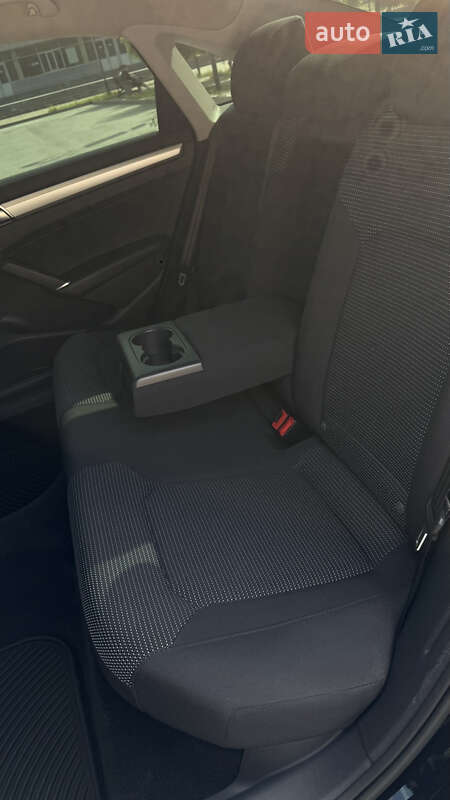 Седан Volkswagen Passat 2017 в Запорожье