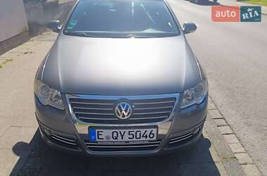 Седан Volkswagen Passat 2005 в Павлограді