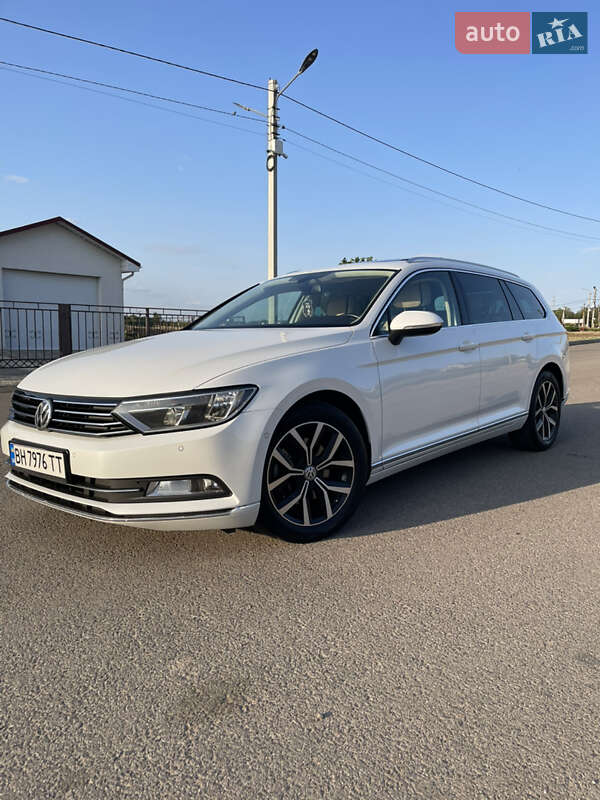 Универсал Volkswagen Passat 2016 в Одессе