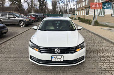 Седан Volkswagen Passat 2016 в Василькові