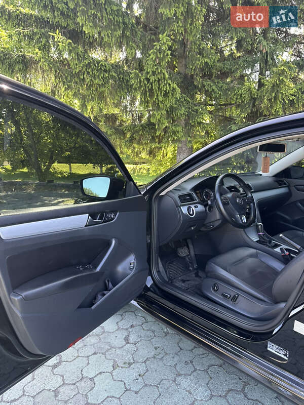 Седан Volkswagen Passat 2013 в Дубні